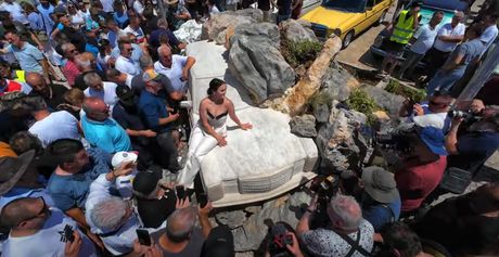 Otkrivanje spomenika Mercedesu Mercedes spomenik Imotski