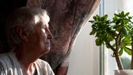Jelena (72): Družili se kod mene kući, gostila ih godinama, a kad mi je umro muž svi me prijatelji odbacili