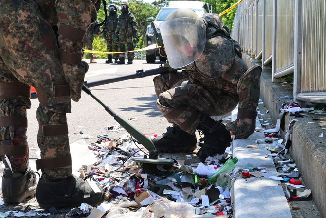 Severna Koreja poslala balone sa đubretom u Južnu Koreju