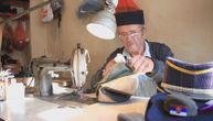 Đorđe (90) je jedan od najstarijih majstora u Srbiji: Njegove šajkače obišle su svet, a on ne planira da stane