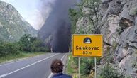 Sudar kamiona i automobila u tunelu Salakovac, ima poginulih: Saobraćaj obustavljen, vozila gore