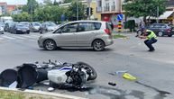 Drogiran pokosio policajca, ovaj poleteo sa motora, prevrtao se po putu: Ovo je snimak nesreće u Novom Sadu