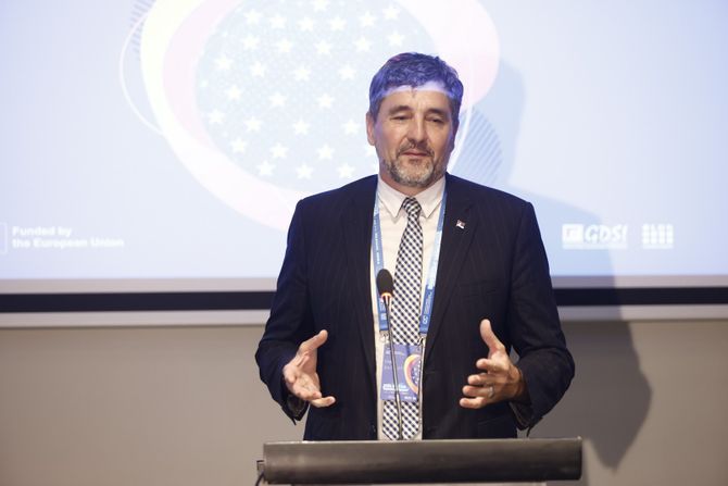 Otvaranje EU Forum civilnog društva za Zapadni Balkan i Tursku 2024 održava se u Beogradu u hotelu Mona Skup organizuje EU TACSO 3 Emanuele Žiofre Ivan Bošnjak Otvaranje EU Forum civilnog društva za Zapadni Balkan i Tursku 2024 održava se u Beogradu u hotelu Mona Skup organizuje EU TACSO 3 Emanuele Žiofre Ivan Bošnjak