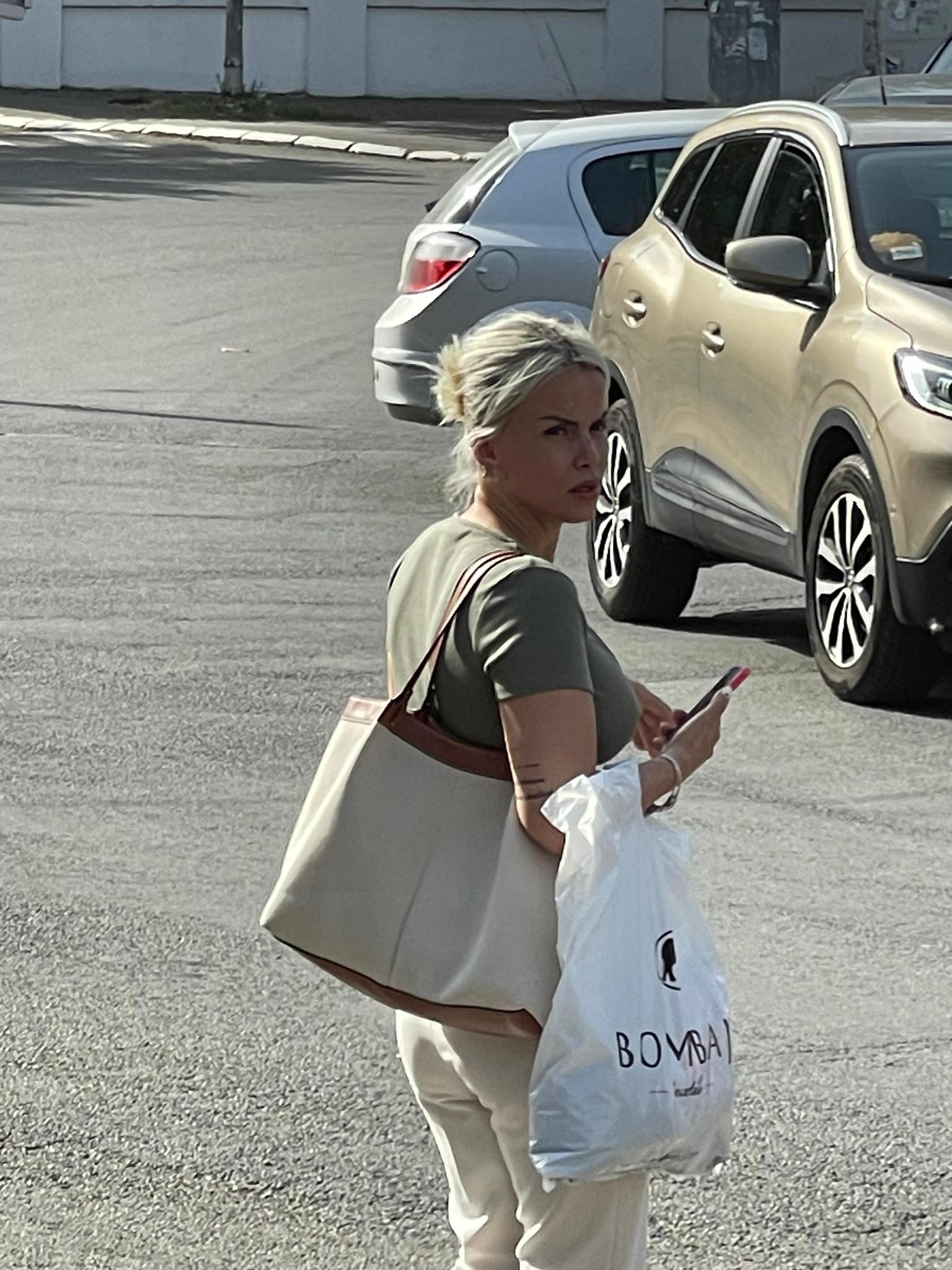 Ugradila silikone, smanjila nos, ne liči na sebe: Uhvatili smo bivšu učesnicu Zadruge, na operacije dala 15.000€