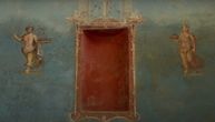 Arheolozi otkrili nebesko plave freske antičkog svetilišta u pepelu Pompeje