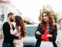 Muškarac i žena svađa