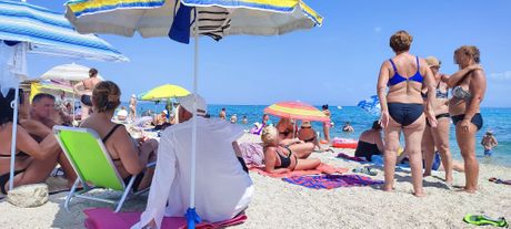 Hanioti, Grčka more plaža 2024