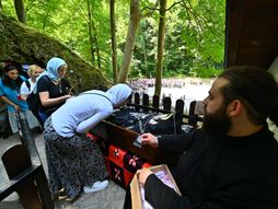 Manastir Tumane presvlačenje moštiju Svetog Zosima