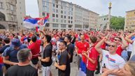 Srbi u Minhenu zapevali "Luka Dončić jedan je od nas", Slovencima se to nije svidelo: Pogledajte reakciju