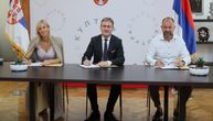 Selaković potpisao ugovore o rekonstrukciji fabrike "Milan Vapa" i zgrade Pošte