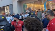 Haos u Minhenu: Žestok sukob nemačke policije i Srba: Zasuli ih flašama, oni odgovorili biber sprejom