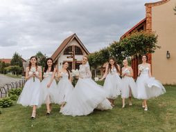 venčanje, venčanica, bela haljina, običaj na svadbama