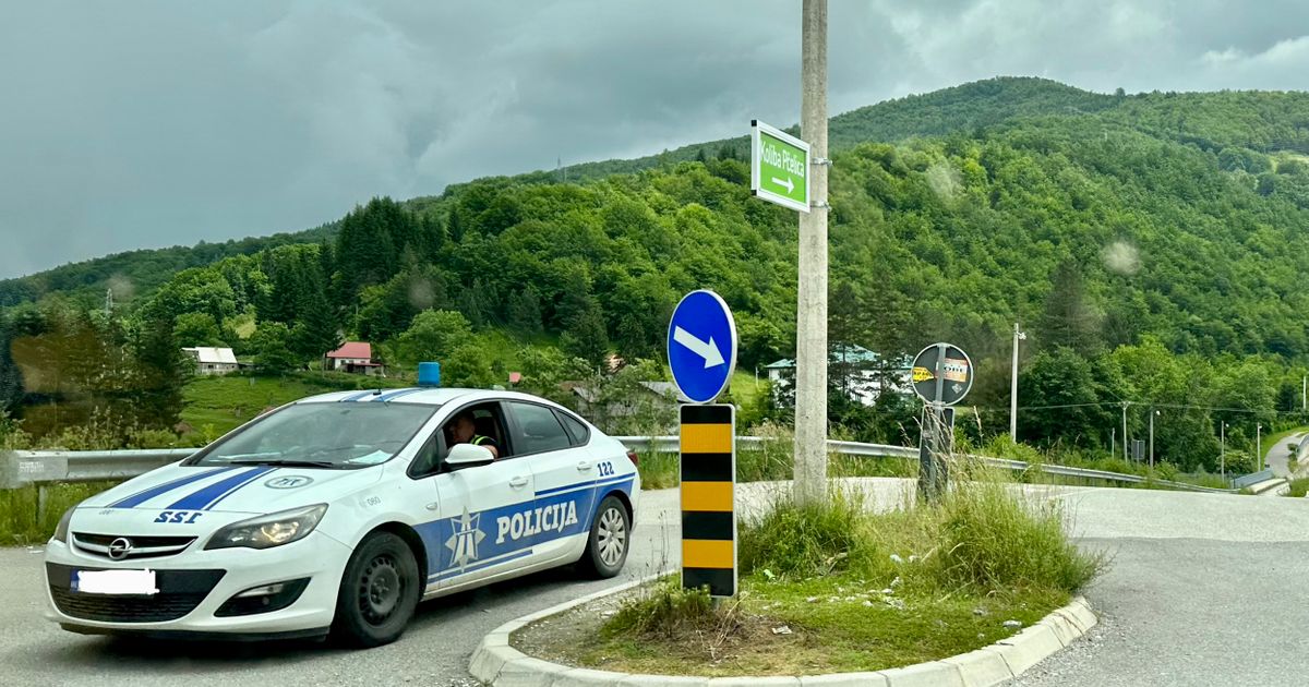 Strašno! Udario pešaka i pobegao: Policija u Nikšiću uhapsila bahatog vozača