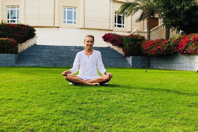 Jelena Đoković, meditacija Jelena Đoković, meditacija