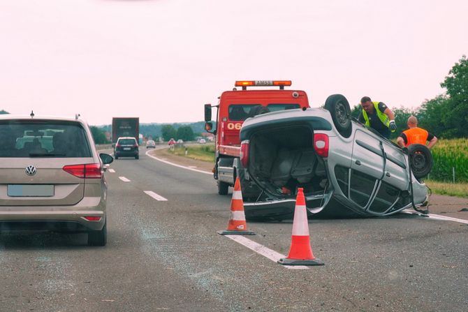 Saobraćajna nesreća Autoput E 75 Jagodina automobil