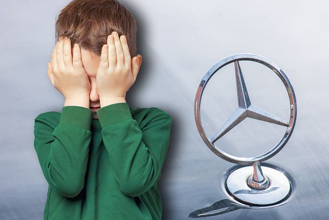 znak mercedes dečak plače znak mercedes dečak plače