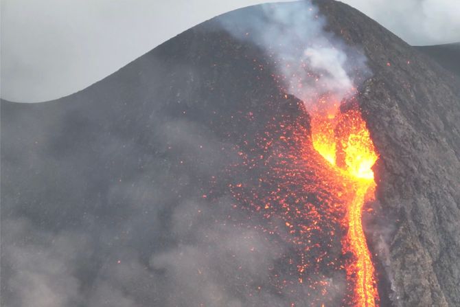 Italija vulkan Stromboli erupcija Italija vulkan Stromboli erupcija
