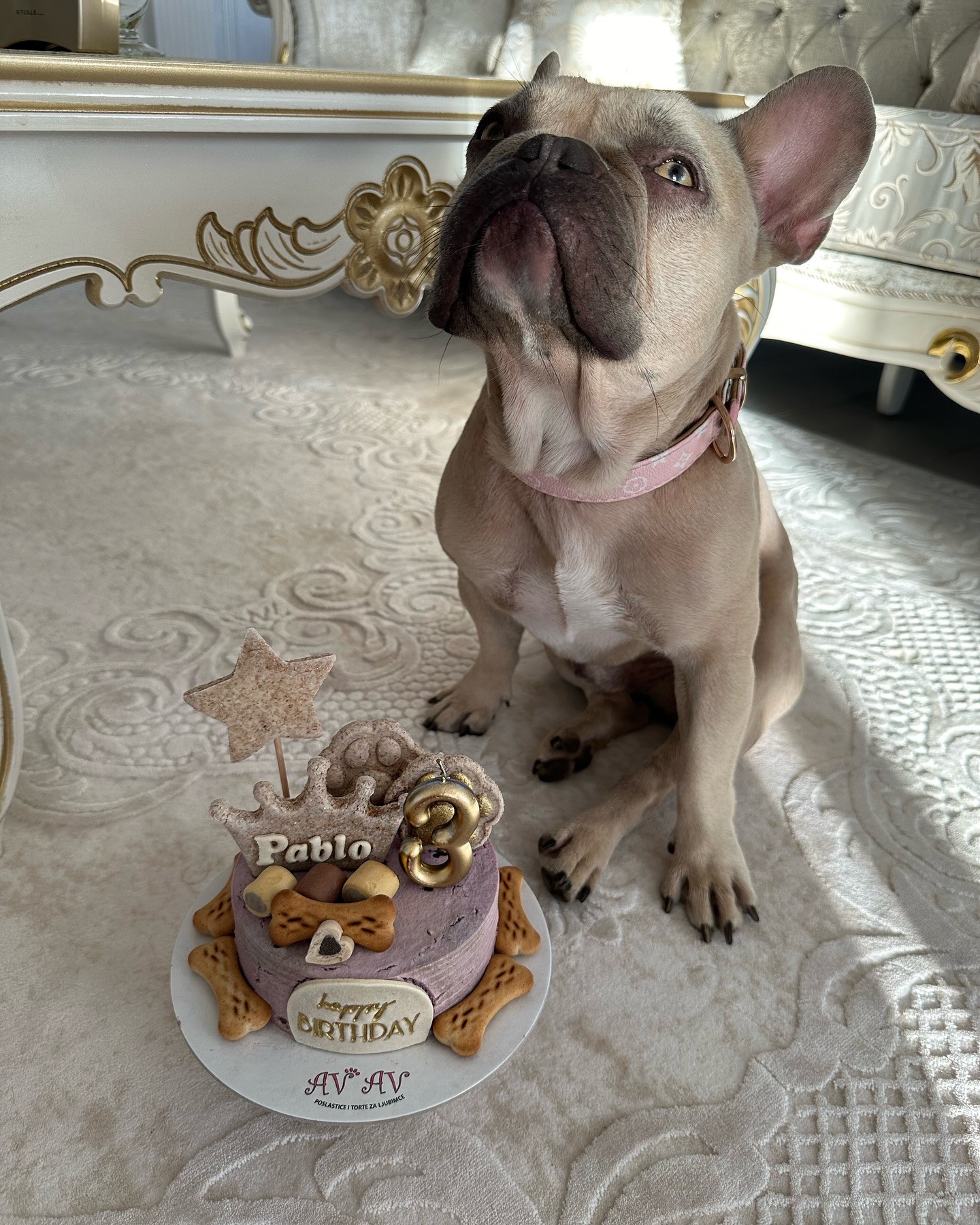 Ovako je Stanija zaradila silne pare za svoj penthaus! Na plafonu spavaće sobe ogledalo, svuda zlatni detalji