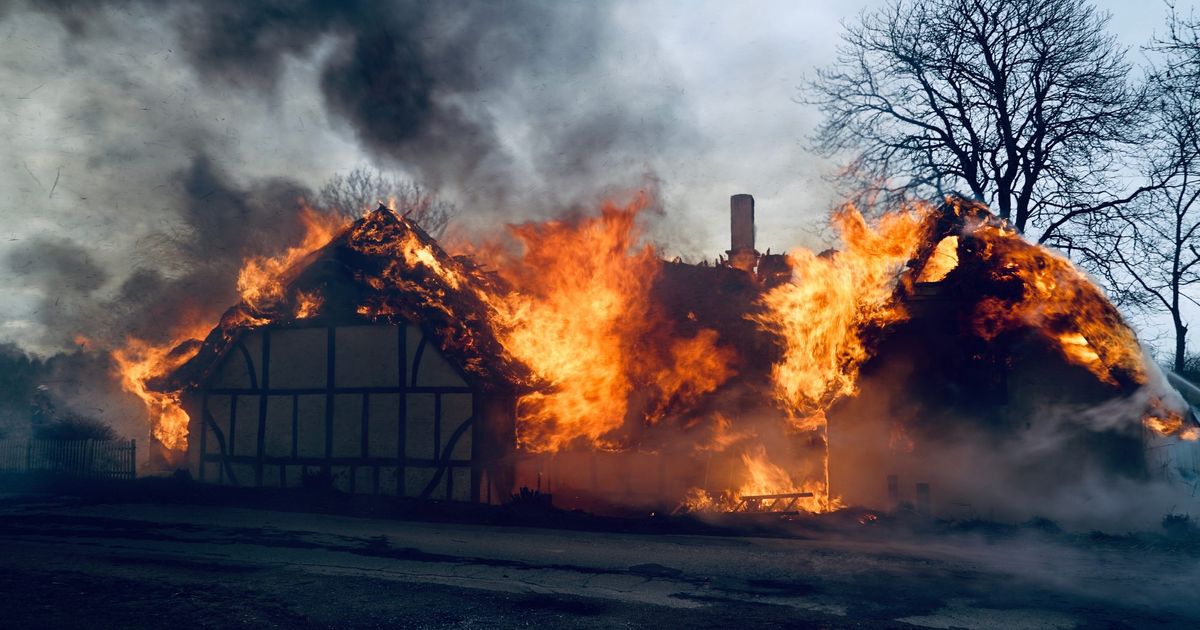 IZGORELO CELO SELO NA BALKANU, Anđela i njene komšije u trenu ostali bez svega: 