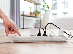 utičnica, produžni kabl, kabl, šteker