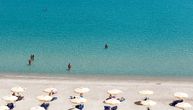Dete (4) iz Srbije umalo se udavilo na plaži na Halkidikiju, policija uhapsila oca!