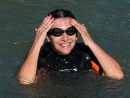 An Idalgo Sena reka Pariz