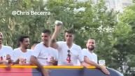 Morata na proslavi gađao navijača pivom kad je video transparent koji mu je posvetio