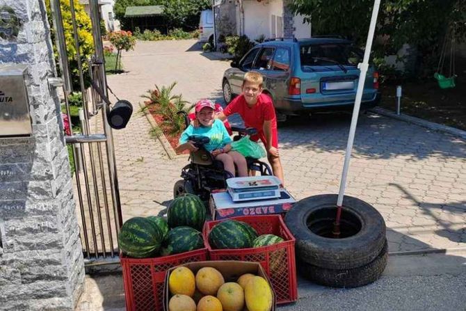 Lazar Živković Čokot prodaja lubenica utakmice