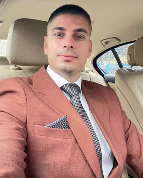 Nikola Krsmanović Nikola Krsmanović