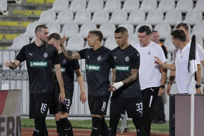 FK Napredak - FK Partizan