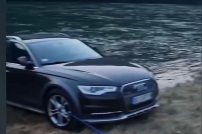 Audi samo što ne potone