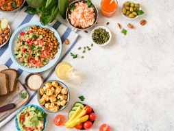 Plant based hrana na stolu