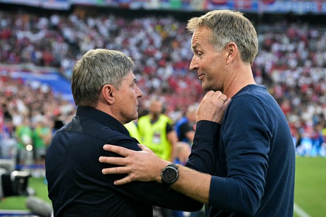 Dragan Stojković Piksi, Kasper Hjulmand Dragan Stojković Piksi, Kasper Hjulmand