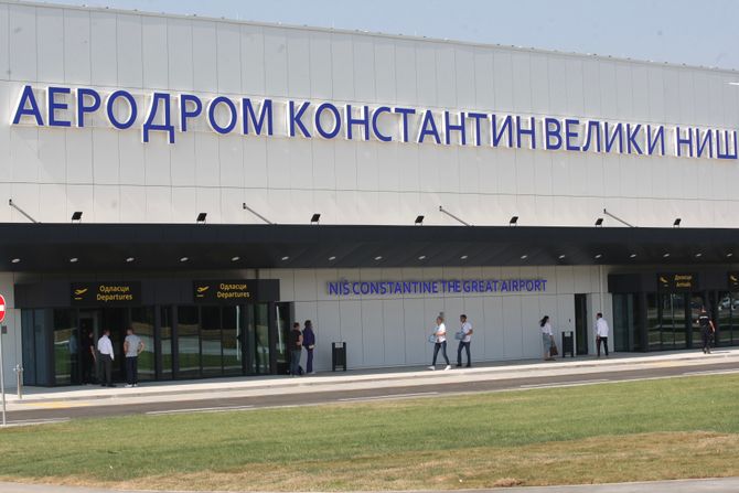 NIŠ AERODROM PREDSEDNIK