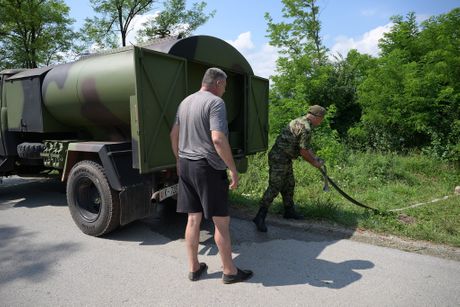 Pomoć Vojska vodosnabdevanje opštine Gornji Milanovac i Mionica