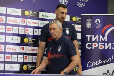 Muška košarkaška reprezentacija Srbije, Svetislav Kari Pešić Muška košarkaška reprezentacija Srbije, Svetislav Kari Pešić