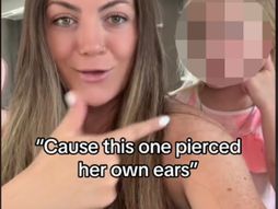 Dete devojčica uvo uho uši probušeno probušene