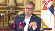 Vučić iz Pariza: "Prosečna plata pre 10 godina bila 37.700 dinara"