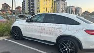 Švaler iz Švajcarske nadrljao u Zemunu, išaran mu Mercedesov džip: "Ja sam, Snežana, ko je u našem krevetu"