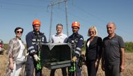 U Inđiji postavljeno veštačko gnezdo za retku i ugroženu pticu: Gnezdi se na dalekovodima, ima bistar pogled