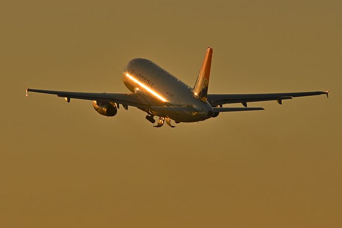 Air Serbia Airbus A319 A320