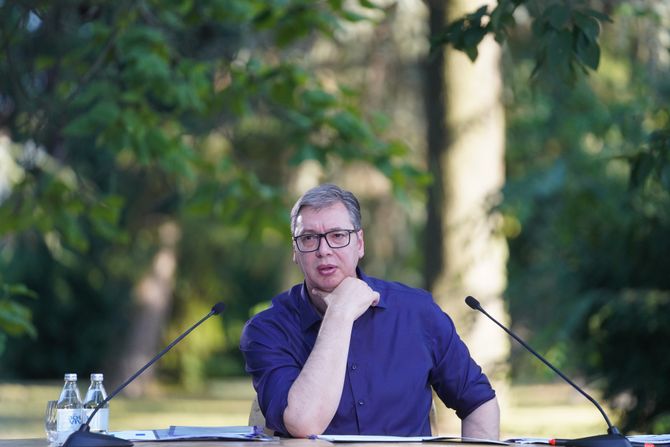 Aleksandar Vučić obraćanje javnosti