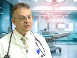 Dr Vladislav Vukomanović
