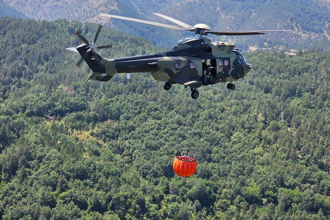 Helikopteri požar Raška