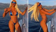 Jelena Karleuša podelila "vrući" snimak sa jahte: Pokazala zanosno telo, pa joj pletenica izvirila iz gaćica