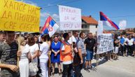 Počeo protest u Pasjanu zbog hapšenja petorice Srba (FOTO)