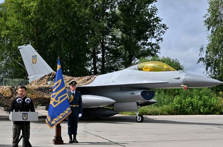 Ukrajina F-16