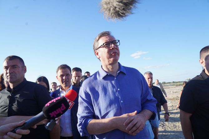 Aleksandar Vučić radovi na izgradnji Nacionalni fudbalski stadion Surčin