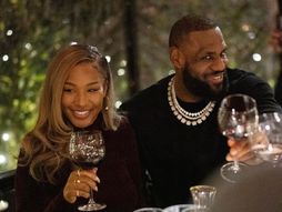 Savana Džejms, Lebron Džejms