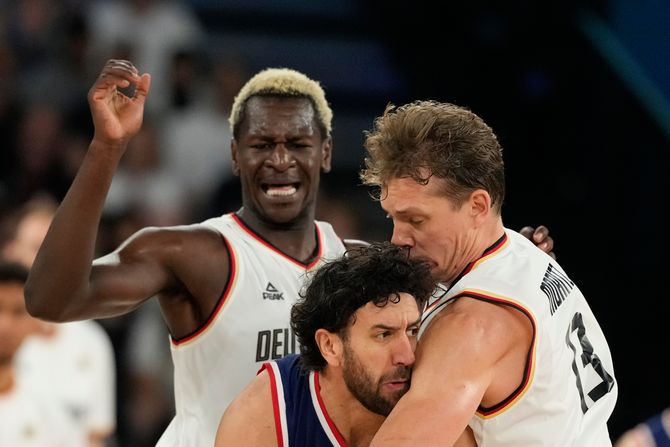 Košarkaška reprezentacija Srbije OI Pariz Srbija VS Nemačka Košarkaška reprezentacija Srbije OI Pariz Srbija VS Nemačka